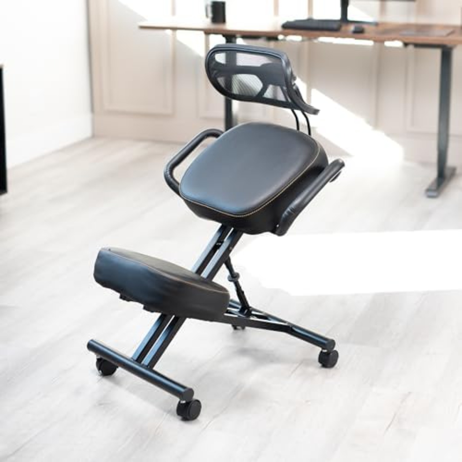 كرسي الركوع المريح من DRAGONN  - مراجعة Ergonomic Office Chair وسعره